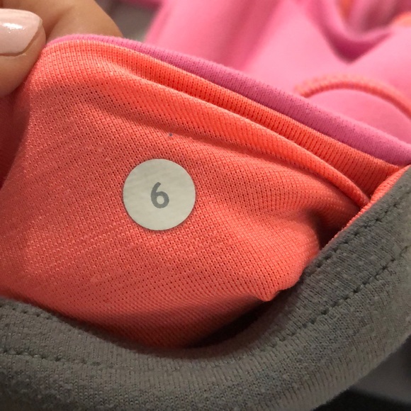 Lululemon wunder under reversible crop - Picture 3 of 3